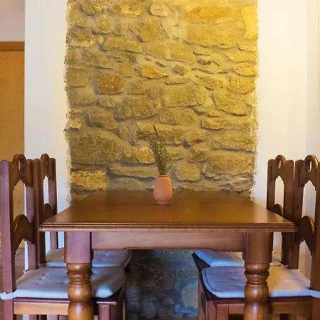 Casa Contorna *